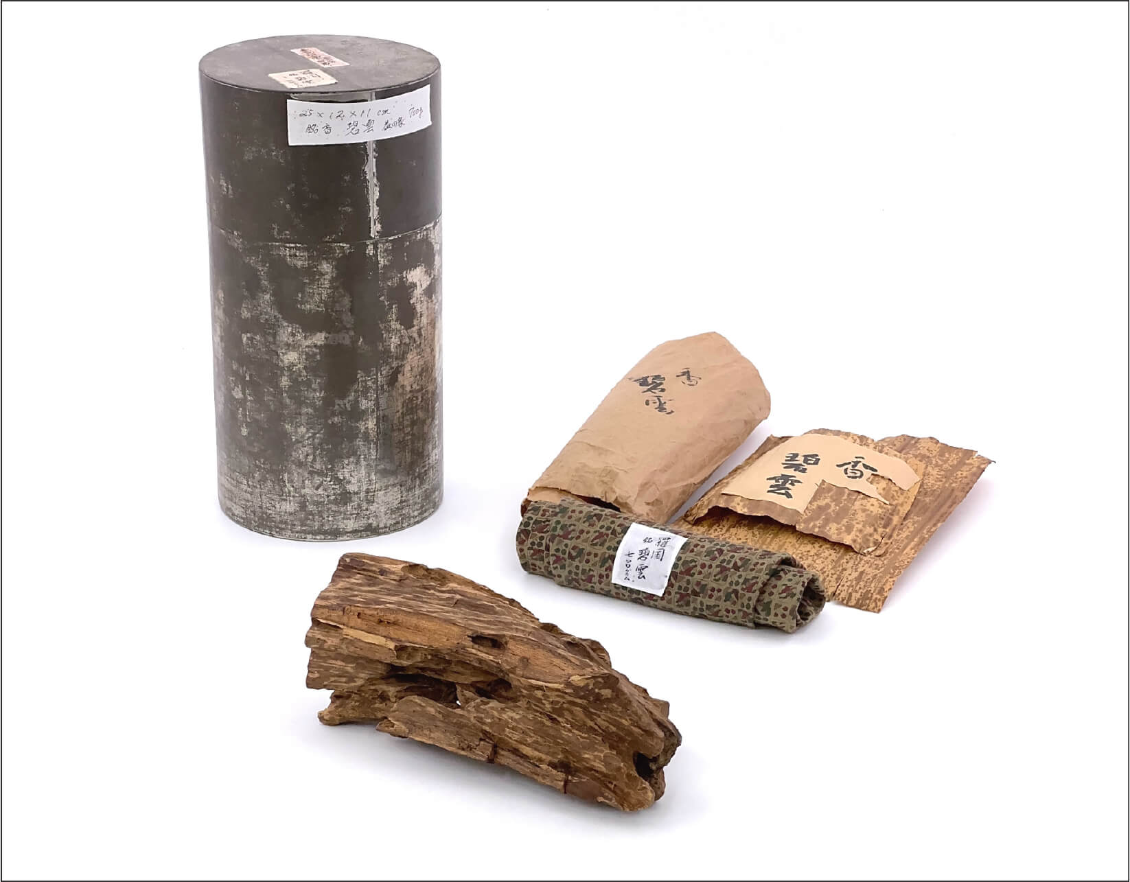 古渡 伽羅 706.1g